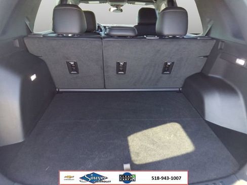 Used 2025 Chevrolet Equinox LT w/ Convenience Package II AWD/4WD image 18