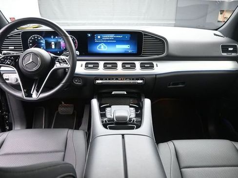 Used 2025 Mercedes-Benz GLE 350 4MATIC image 9