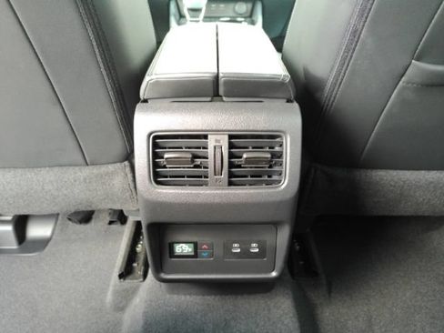 Used 2024 Nissan Rogue SL w/ SL Premium Package FWD image 31
