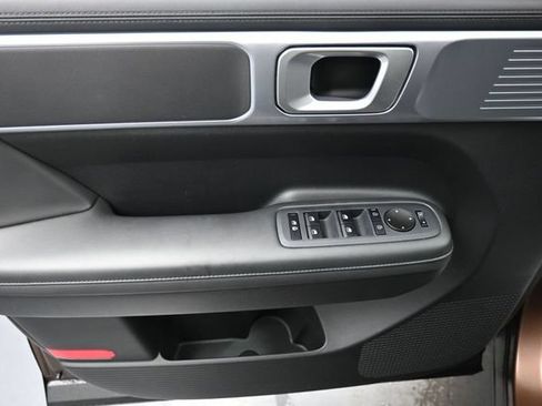 Used 2025 Hyundai Santa Fe XRT AWD/4WD image 13
