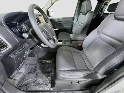 Used 2024 Nissan Frontier SV w/ SV Convenience Package RWD image 20