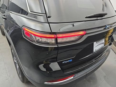 Used 2023 Jeep Grand Cherokee 4xe w/ Luxury Tech Group II image 18