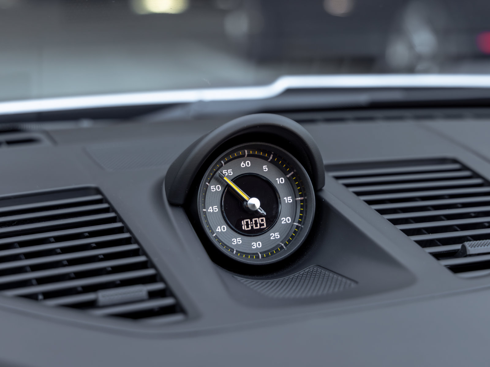 Certified 2022 Porsche 911 GT3 RWD image 35