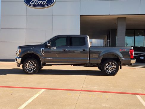 Used 2019 Ford F250 Lariat w/ Lariat Ultimate Package image 4