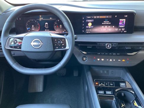 Certified 2025 Nissan Murano SV AWD/4WD image 17