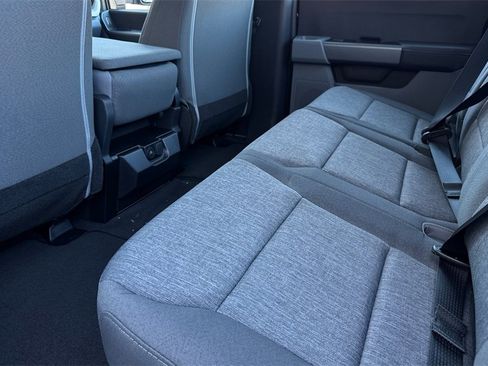 New 2026 Ford F250 4x4 Crew Cab Super Duty image 9