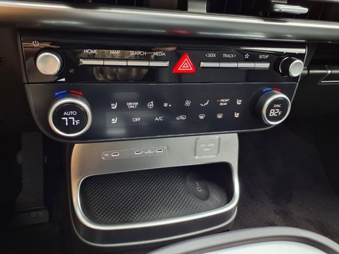 New 2026 Hyundai Ioniq 9 SEL image 20