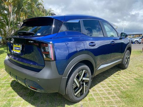 Used 2026 Nissan Kicks SV FWD image 7