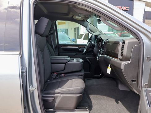 New 2026 GMC Sierra 3500 SLE w/ SLE Value Package image 27