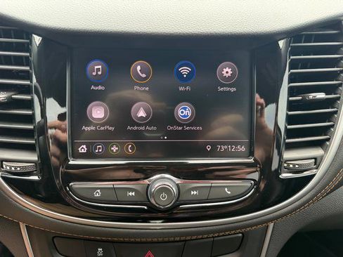 Used 2020 Chevrolet Trax LT w/ LT Convenience Package FWD image 15