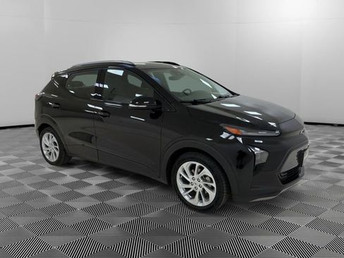 Certified 2023 Chevrolet Bolt EUV LT w/ Driver Confidence Package FWD image 7