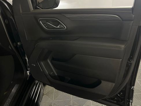 Used 2024 GMC Yukon XL SLT image 41