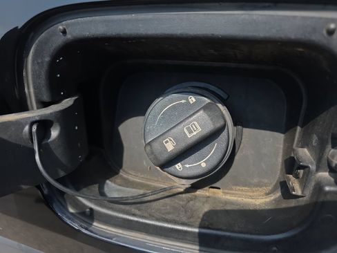 Used 2020 Kia Telluride SX w/ Towing Package FWD image 14