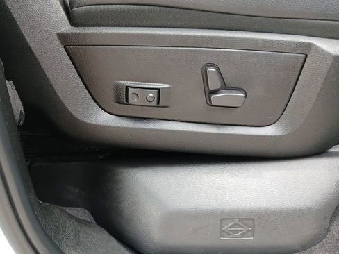 Used 2026 RAM 2500 4x4 Crew Cab image 30