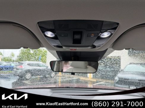 Certified 2024 Kia Sorento S w/ Panoramic Sunroof Package FWD image 23