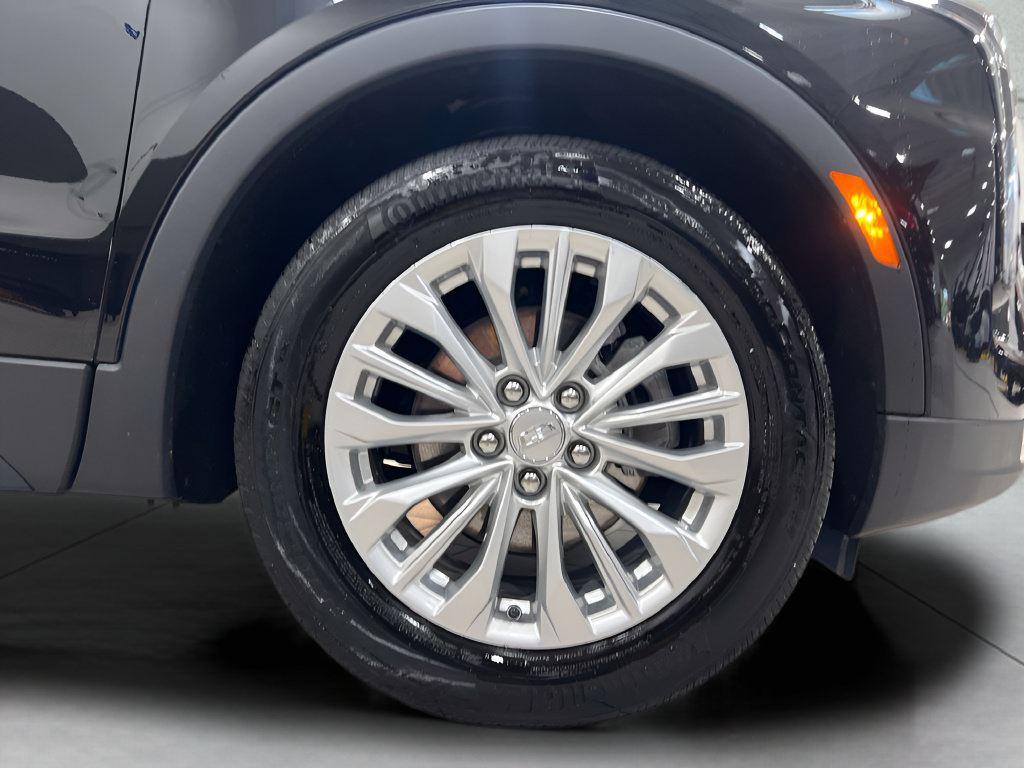 Used 2024 Cadillac XT4 Luxury w/ Cold Weather Package AWD/4WD image 24