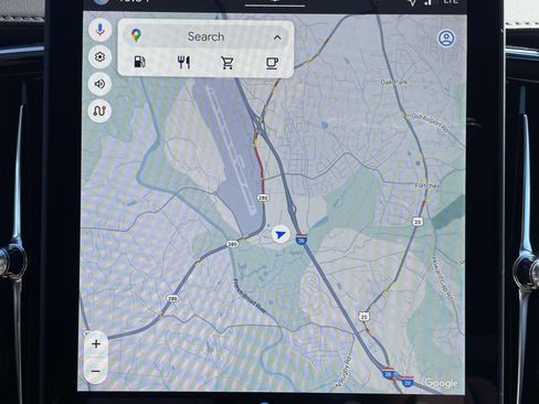 New 2026 Volvo XC90 B5 Core image 18