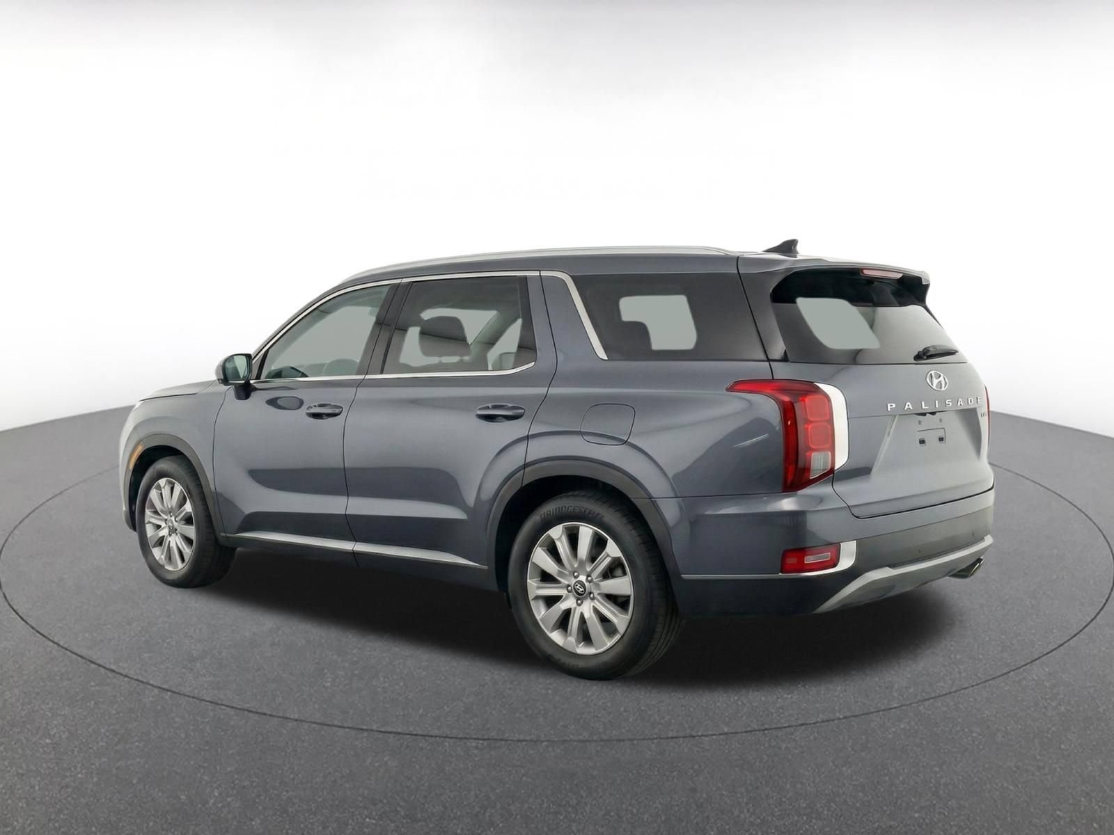 Used 2025 Hyundai Palisade SEL FWD image 6