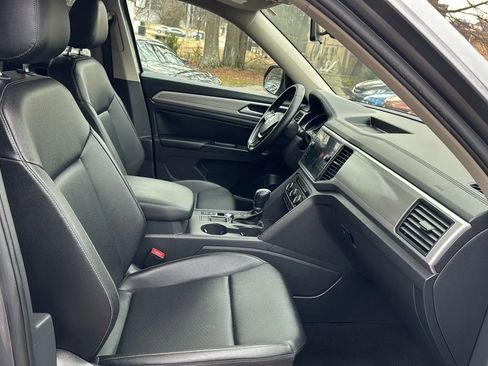 Used 2018 Volkswagen Atlas SE image 12