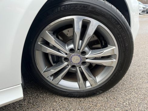 Used 2016 Mercedes-Benz E 250 Sedan image 59