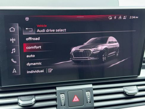 Used 2024 Audi Q5 2.0T Premium w/ Convenience Package image 26