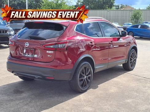 Used 2022 Nissan Rogue Sport SV FWD image 4