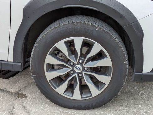Certified 2023 Subaru Outback Limited AWD/4WD image 11