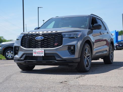 New 2026 Ford Explorer ST w/ Sun And Sound Package AWD/4WD image 8