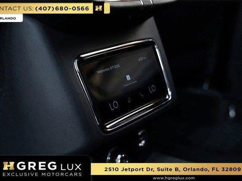 Used 2022 Bentley Bentayga image 56