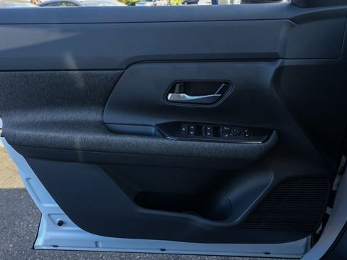 New 2026 Nissan Kicks SV image 24