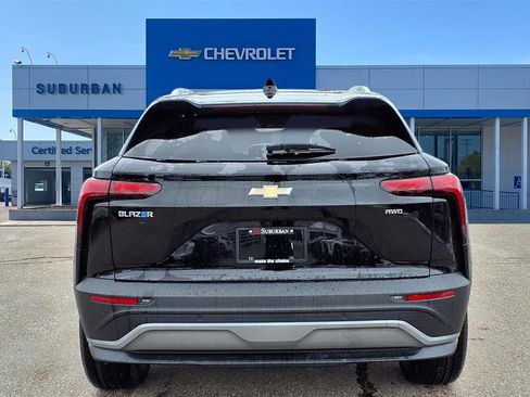 New 2026 Chevrolet Blazer EV LT image 5