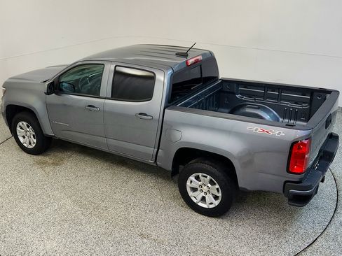 Used 2022 Chevrolet Colorado LT w/ LT Convenience Package AWD/4WD image 15