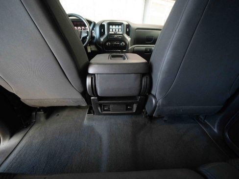 Used 2021 Chevrolet Silverado 2500 Custom w/ Custom Value Package image 22