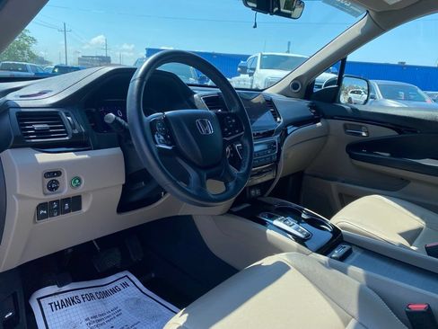 Used 2022 Honda Pilot Touring image 10