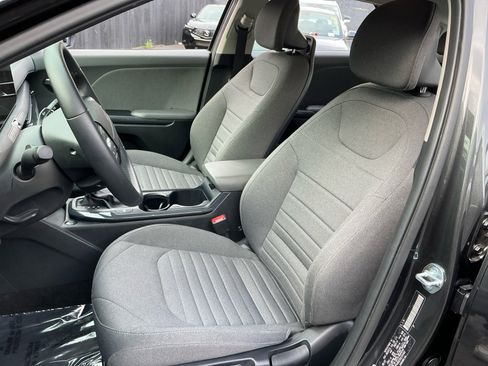 Used 2025 Kia K4 EX FWD image 18