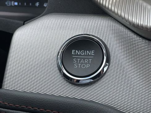 New 2025 Ford Explorer Active w/ Active Comfort Package image 13