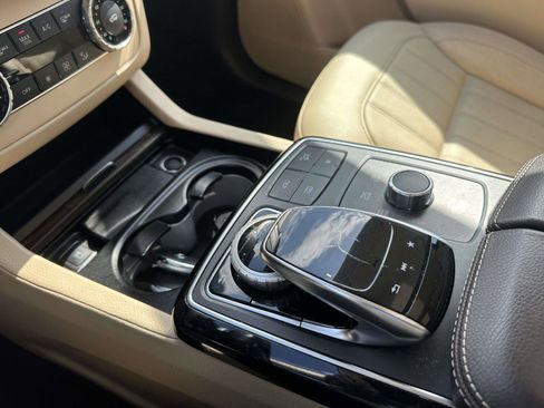 Used 2019 Mercedes-Benz GLS 450 4MATIC w/ Premium 1 Package image 30