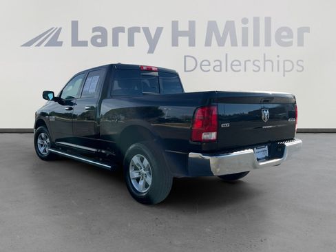 Used 2016 RAM 1500 Classic SLT AWD/4WD image 3