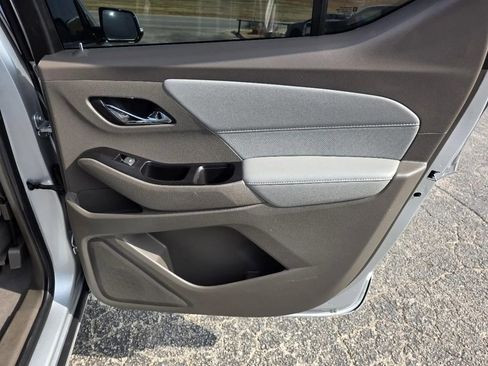 Used 2020 Chevrolet Traverse Premier image 15