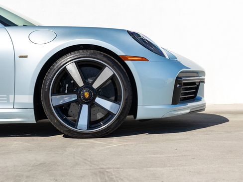 Certified 2023 Porsche 911 Sport Classic RWD image 11