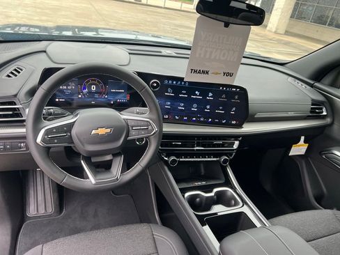 New 2026 Chevrolet Traverse LT FWD image 21