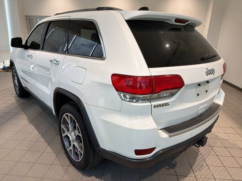 Used 2019 Jeep Grand Cherokee Limited w/ Trailer Tow Group IV RWD image 3