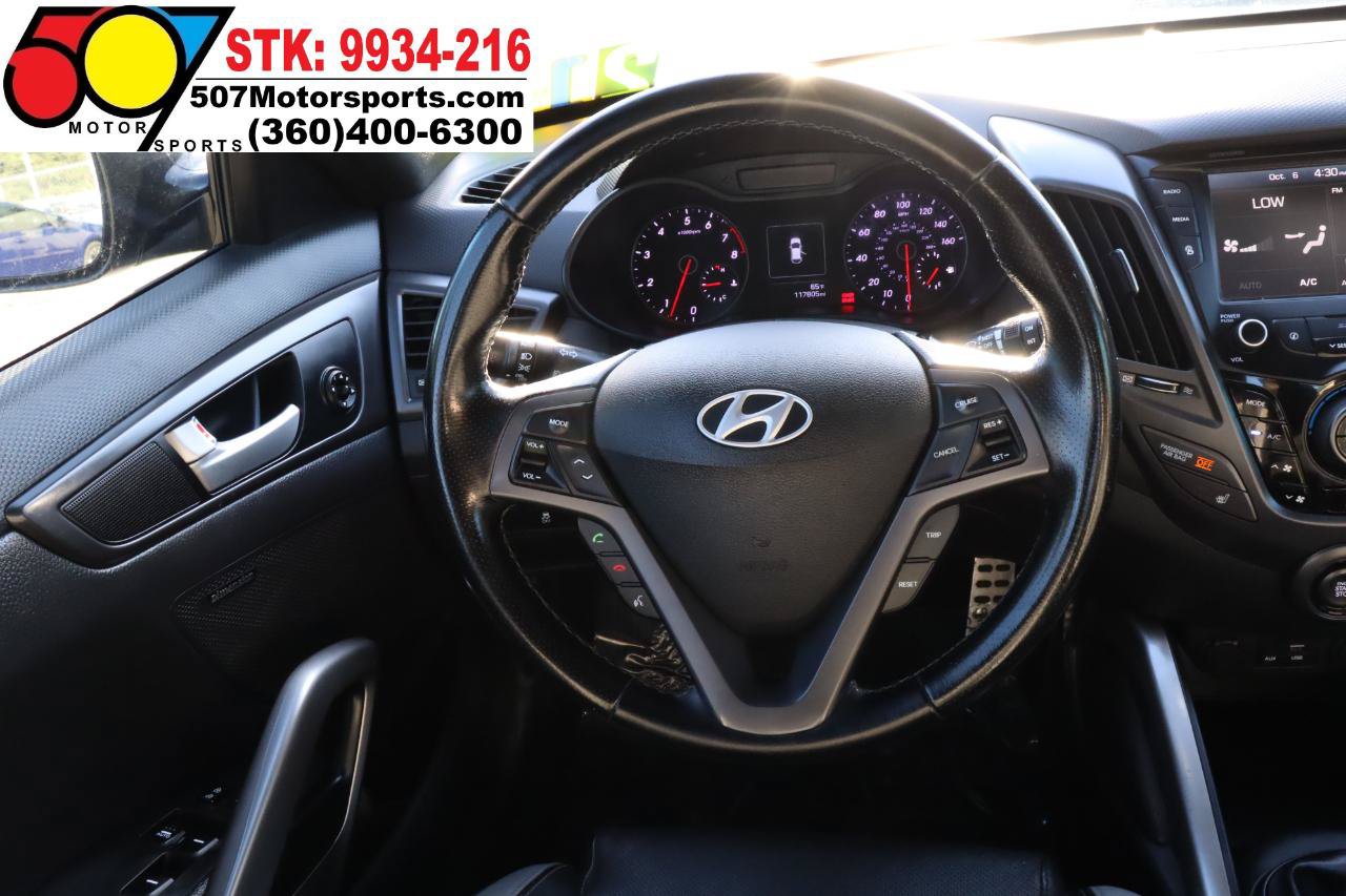 Used 2016 Hyundai Veloster Turbo w/ Option Group 04 FWD image 22
