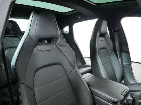 New 2026 Porsche Panamera image 24