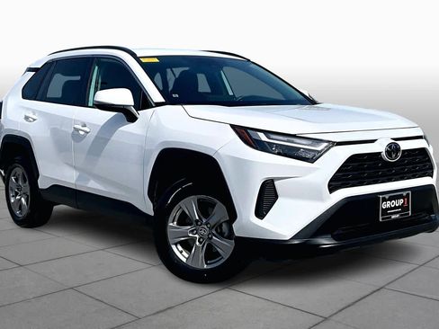 Used 2024 Toyota RAV4 XLE image 3