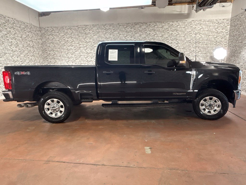 Used 2023 Ford F250 XLT AWD/4WD image 8