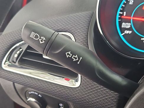 Used 2018 Chevrolet Cruze LT image 25