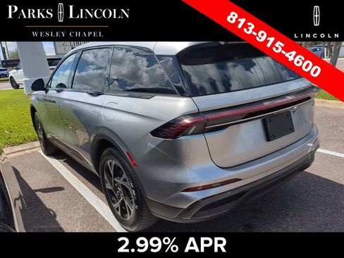 Certified 2025 Lincoln Nautilus Premier w/ Jet Appearance Package AWD/4WD image 6
