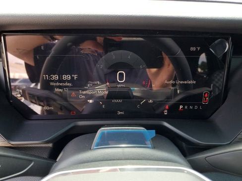 New 2026 GMC Acadia Denali w/ Super Cruise Package FWD image 30
