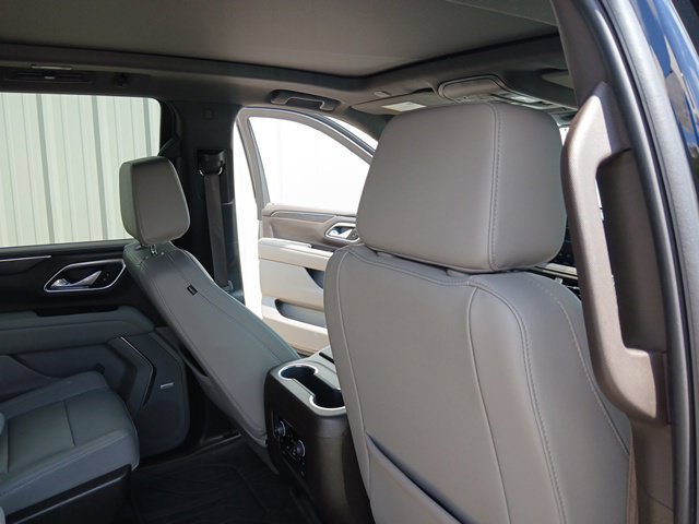 Used 2024 Chevrolet Tahoe Z71 w/ Luxury Package AWD/4WD image 25
